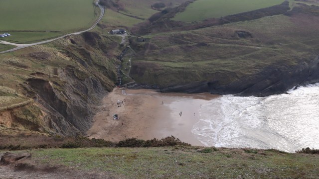 C78A7DD8-F762-457A-85DB-E0FD9EC28E79