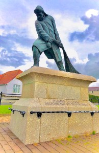 13817929-9011-47B6-B6C4-DEAAA0B1FCB2