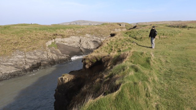 D05EB03D-3A5F-4B10-88CD-5AA613F365D3